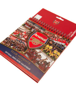 Stolovy kalendar Arsenal 2023 zlozeny