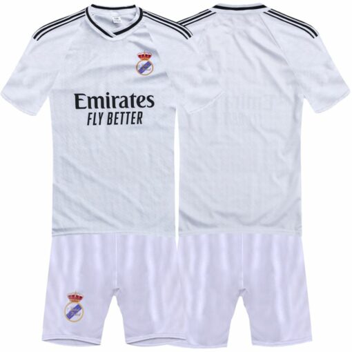 Dětský dres Real Madrid 2024/25 s možností potisku repliky