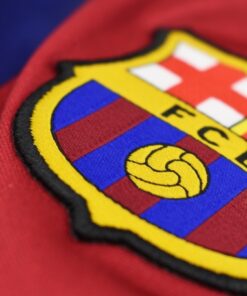 Detsky dres FC Barcelona oficialny 2023 24 s oficialnym logom